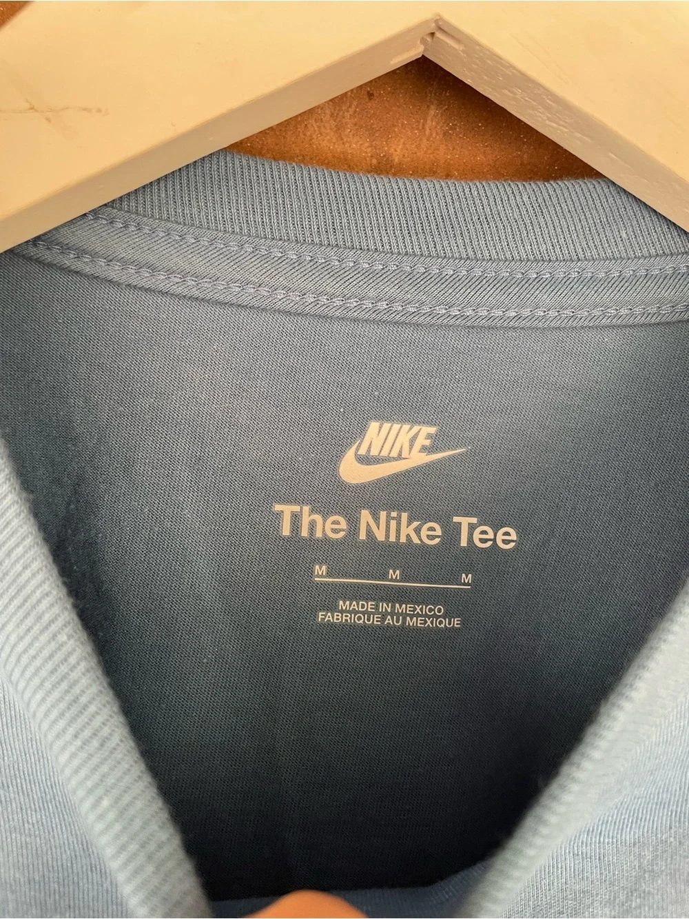 Nike Kids Long Sleeve Tee NWT size Medium #221